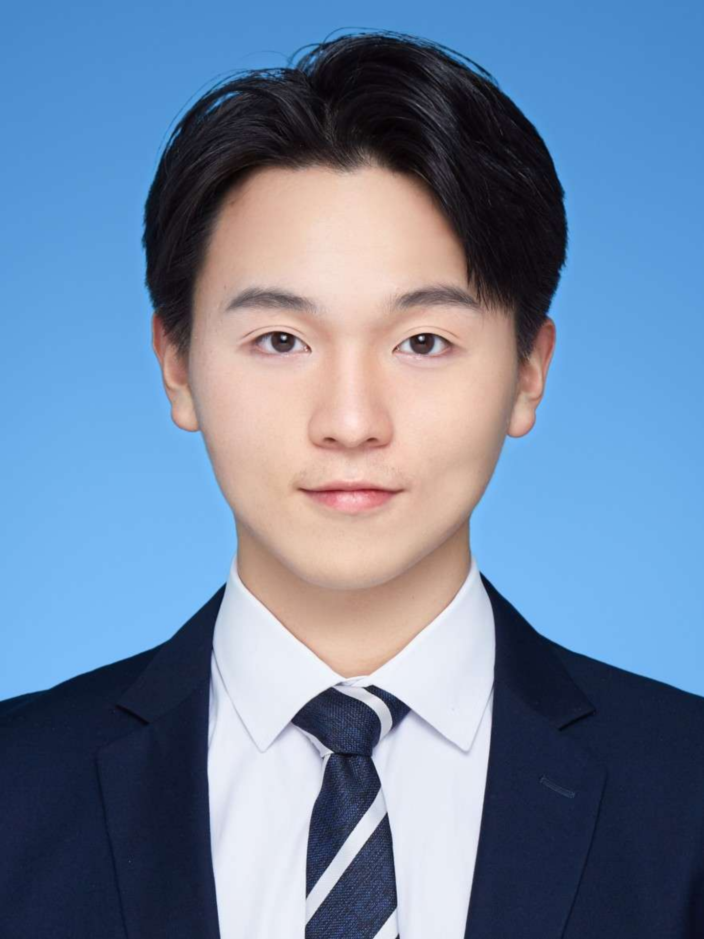 李烁